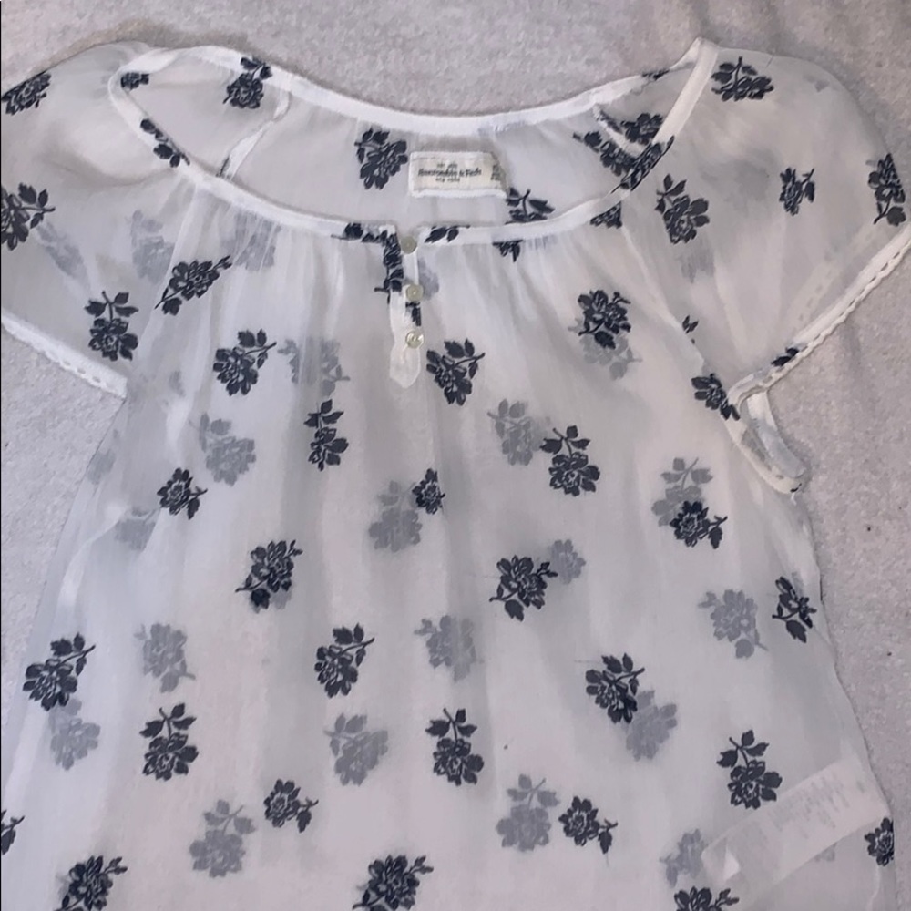 Women’s blouse